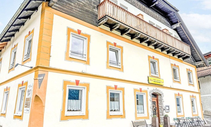 Sankt Martin Apartment | Lovely apartment for 4 guests with WIFI and TV