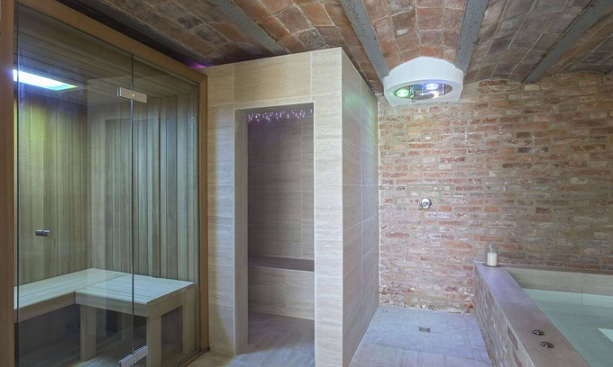 Pieve a Nievole Apartment | Cozy Apartment for 4 with Hot Tub, Pool & Pet-Friendly Amenities