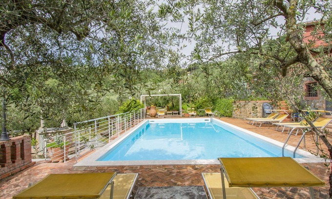 Pieve a Nievole Apartment | Lovely apartment for 2 people with hot tub, WIFI, A/C, pool, TV, patio, pets allowed and parking