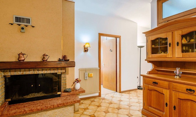Pergine Valsugana Apartment | Cozy Apartment for 4 with Lake View, WIFI & Spa