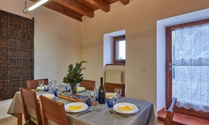Caprino Veronese House | Inviting Villa Apartment for 8 with Lake View & Patio