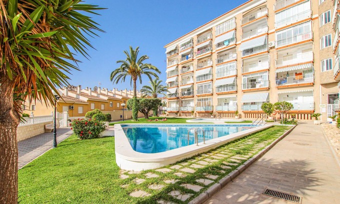 Els Arenals del Sol Apartment | Cozy 2 Bedroom Accommodation in Beautiful Arenales del Sol
