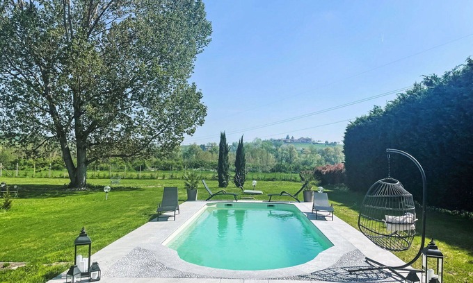 Castell'Alfero Apartment | Lovely apartment for 4 guests with WIFI, pool, TV, patio and parking