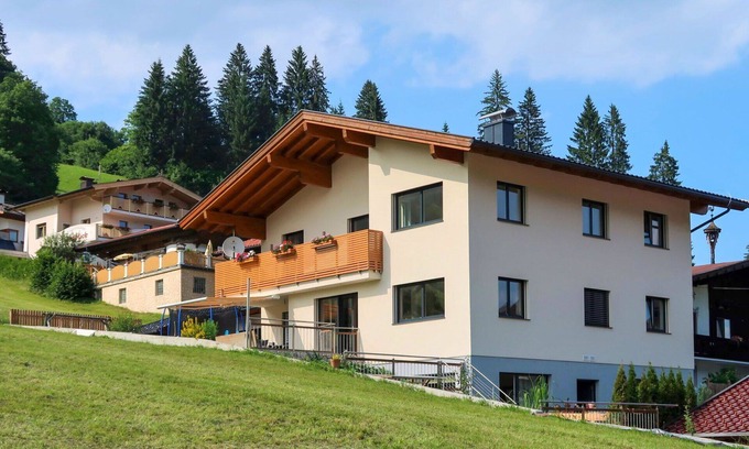 Oberau Apartment | Cozy Apartment for 4 with WIFI, Terrace & Panoramic Views