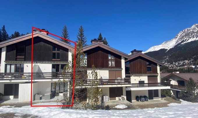 Lenzerheide Apartment | Comfortable Apartment for 5 with Balcony, WIFI & Parking