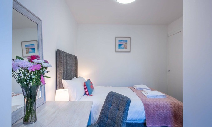 Lossiemouth Apartment | Charming Apartment with Ocean View, WIFI & Parking for 4