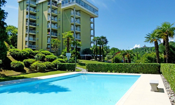 Germignaga Apartment | Inviting Apartment for 2 with Pool, WIFI, and Pet Friendly