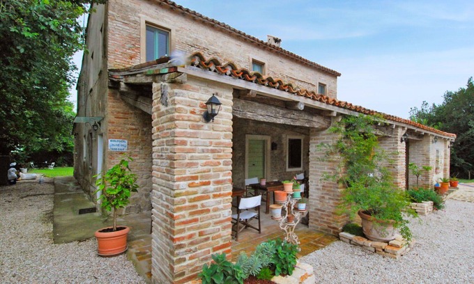 Granarola Apartment | Charming Coastal Apartment for Two with Pool & Free WiFi