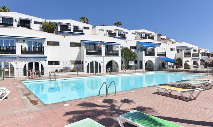 Arguineguin Apartment | Cozy Apartment for 2 with Pool, A/C & Balcony Access