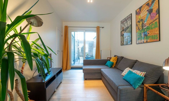 Vogelzang Apartment | Lovely apartment for 3 people with WIFI, TV, terrace and parking
