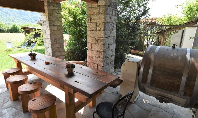 Bodengo Apartment | Lovely apartment for 3 people with WIFI, TV, patio, pets allowed and parking