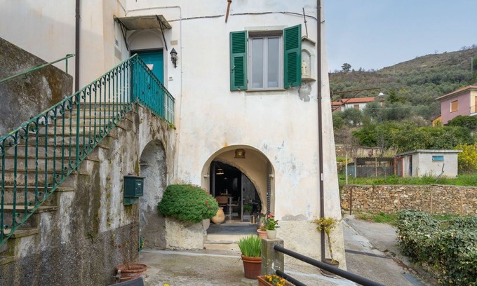 Imperia Apartment | Lovely apartment for 4 guests with WIFI and terrace