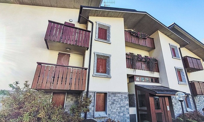 Bormio Apartment | Lovely apartment for 4 guests with WIFI, TV, terrace and parking