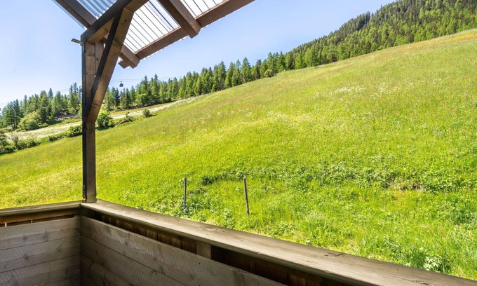 Soelden Apartment | Welcoming Apartment for 6 with WIFI, Balcony & Parking