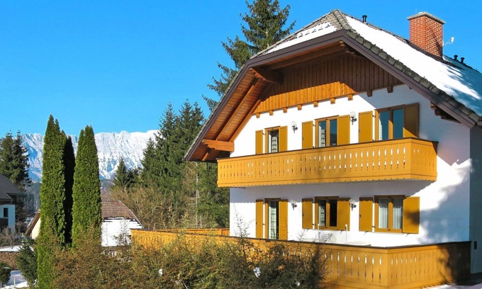 Grosssoelk Apartment | Lovely apartment for 5 guests with hot tub, WIFI, TV, balcony, panoramic view and parking