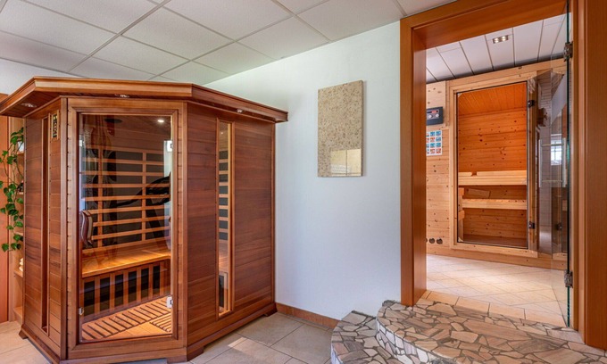 Solk Apartment | Inviting Apartment for 5 with WIFI, Parking & Pet-Friendly