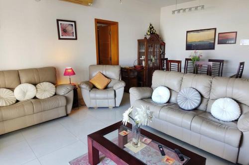 Wellawatta North Apartment | Guest Rated 10/10: Premium Havelock City Apartment