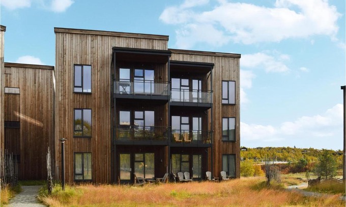 Hol Municipality Apartment | Cozy Apartment in Geilo with Kitchen for Family Fun