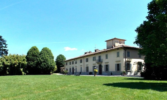 Scarperia e San Piero Villa | Inviting Villa Retreat with Pool, Ocean View & WIFI