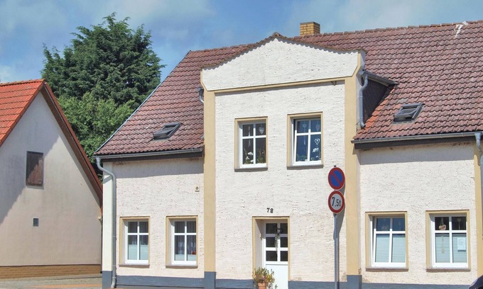 Lassan Apartment | Lake View 1 Bedroom Retreat in Lassan - Rated 10/10