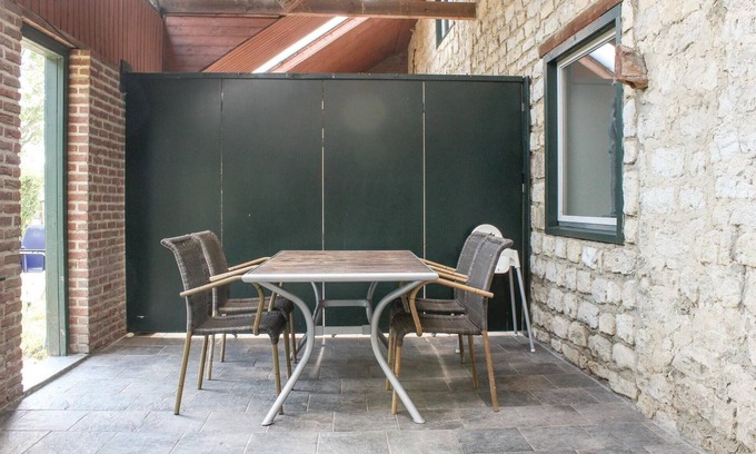 Simpelveld Apartment | Cozy 2-Bedroom Retreat in Simpelveld with Pool & Kitchen