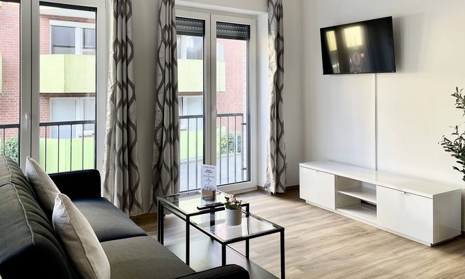 Osnabrueck Apartment | Central Apartment in OS | Family-Friendly Amenities Await