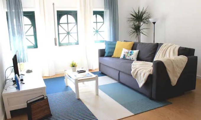 Aveiro Apartment | Premier Apartment in Aveiro's Heart with Spa & Pool