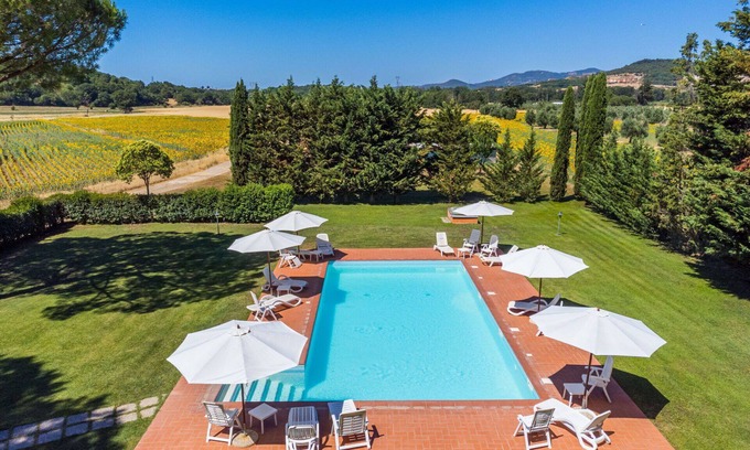 Suvereto Villa | Ideal Villa Apartment for 6 with Pool, A/C & Ocean Views