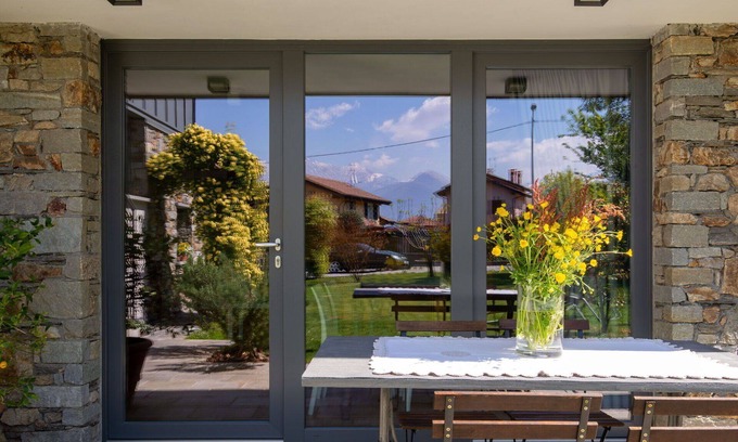 Colico Piano House | Cozy Villa Apartment for 4 with WiFi & Lake View Terrace