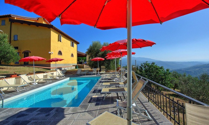 Montebonello Villa | Cozy Villa Apartment for 4 with Pool and Pet-Friendly Amenities