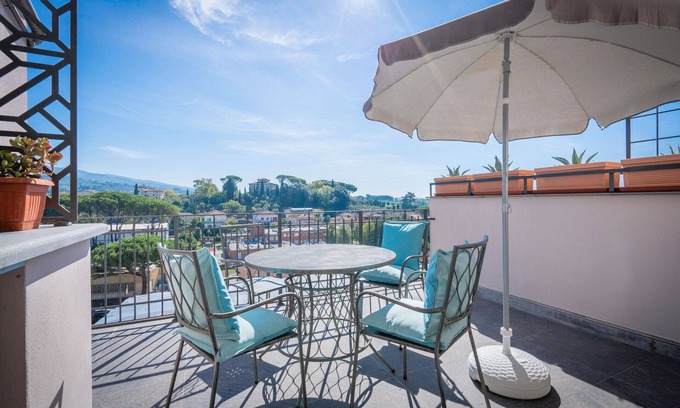 Lamporecchio Apartment | Inviting Apartment for 4 with Pool and Panoramic Views