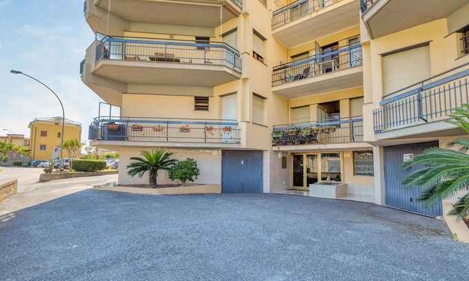 Pietra Ligure Apartment | Cozy Coastal Getaway: Apartment in Borgio Verezzi