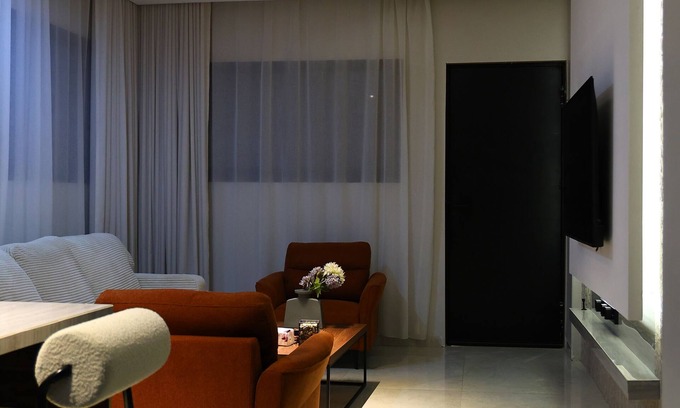Riyadh Apartment | Lovely apartment with AC in vibrant Riyadh