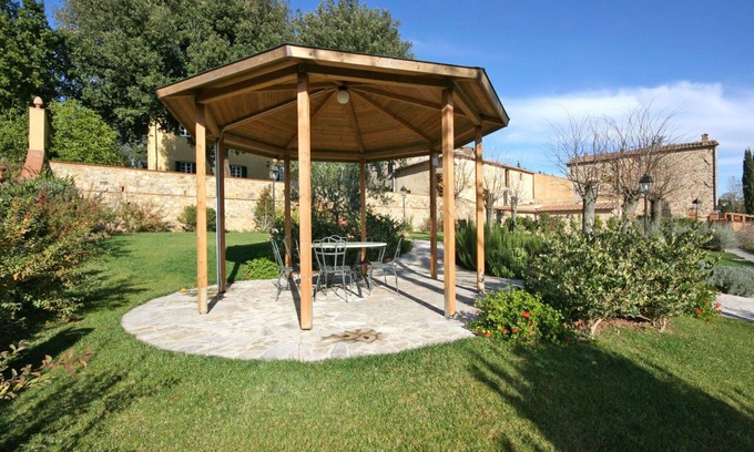 Volterra Apartment | Delightful Apartment with Pool, Pets Welcome near San Gimignano