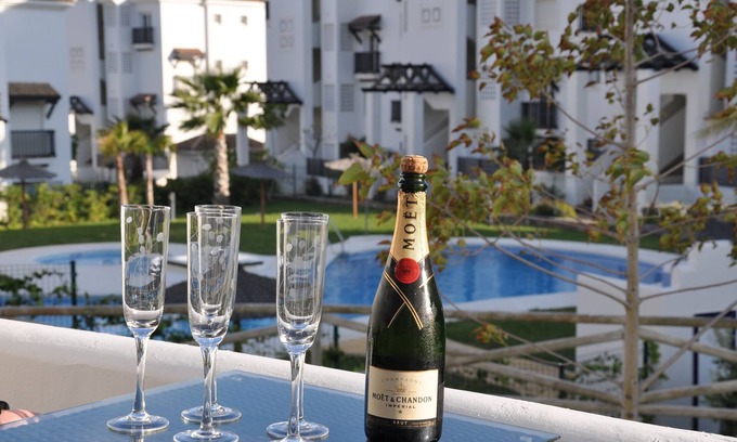 San Luis de Sabinillas Apartment | Inviting Apartment with Pool View & Great Amenities Awaits