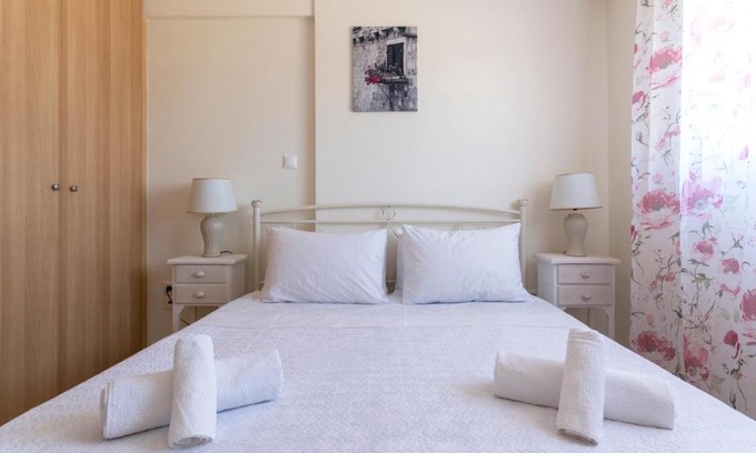 Xylokastron Apartment | Elegant 4-Star Apartment in Xylokastro with Pool Access