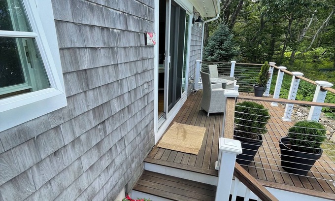 Fortunes Rocks Apartment | Seaside Retreat at Fortunes Rocks with Spa & Ocean Views