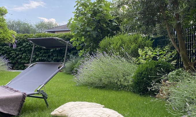 Lana Apartment | Idyllic Apartment with Garden in South Tyrol, Pet Friendly