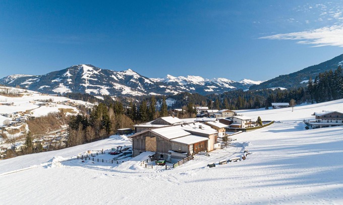 Hopfgarten Markt Apartment | Cozy Apartment Retreat in the Heart of the Alps