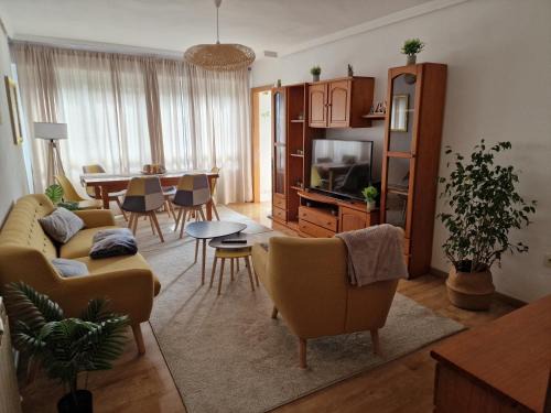 Vigo Apartment | Delightful Balaídos: Pet-Friendly with Exceptional Reviews
