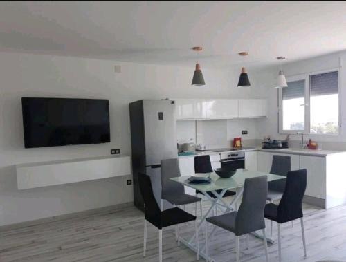 San Juan de Alicante Apartment | Inviting Beach House with Ocean View Terrace in San Juan