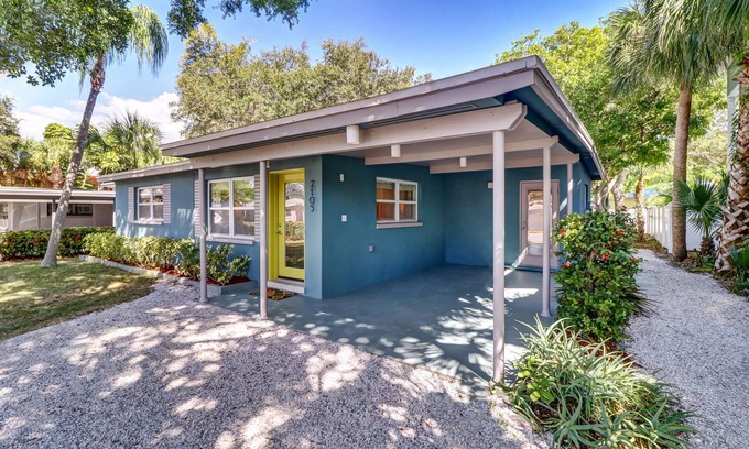 Indian Rocks Beach House | Idyllic Beach Bungalow with Pool & Backyard Oasis