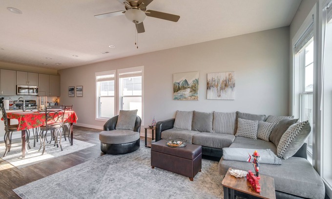 Drake House | Inviting Bowling Green Home, 10 Mi to Downtown & Pet Friendly