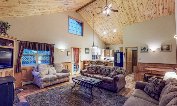 South Fork Cabin | Cozy Cabin Retreat with Hot Tub and Lake View Balcony