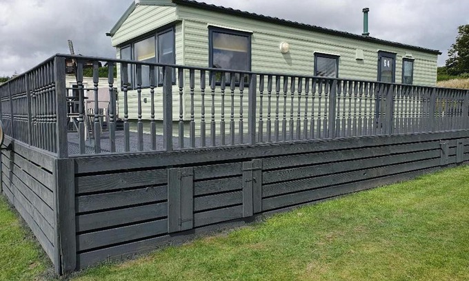 Balminnoch Other | Family-Friendly Caravan with Decking at Three Lochs Park