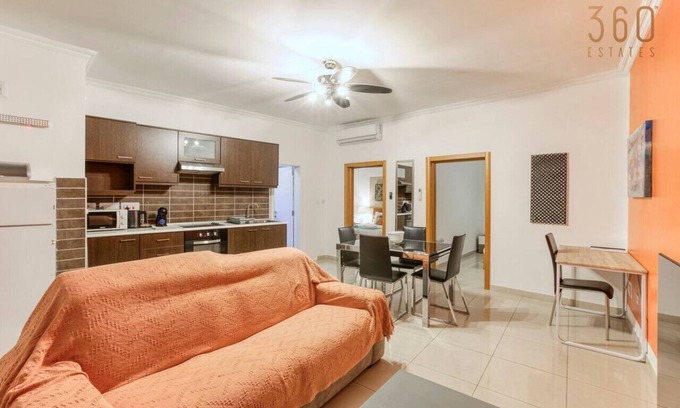 Tal-Ghoqod Apartment | Lovely, central 2BR home, just off St Julians w/AC