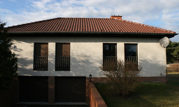 Bornicke House | Pet-Friendly Cottage in Serene Wooded Garden Retreat