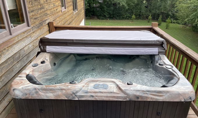 Asheville House | Pet-Friendly Retreat with Pool & Hot Tub Near Downtown