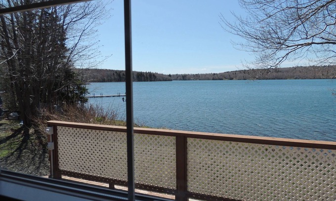 Annapolis County Cottage | Scenic Cottage Retreat on the Lake - Guest Rated 9.8/10