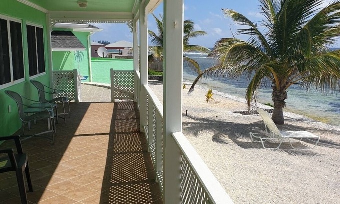 West End Cottage | Beachfront Cottage with Spectacular Ocean Views & Spa